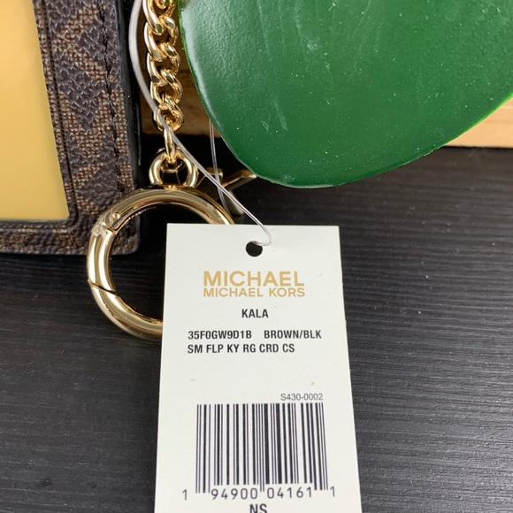 Michael Kors Kala SM Flap Key Card Case - Picture 4 of 6
